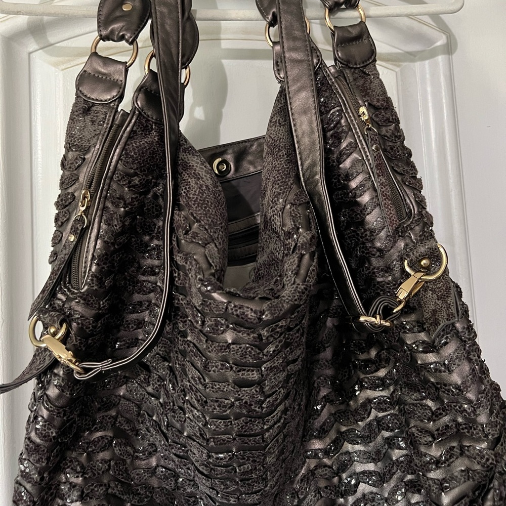 Cross body purse